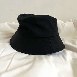 black bucket hat